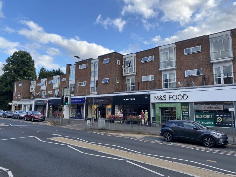 Beaconsfield Station Road Parade Photo