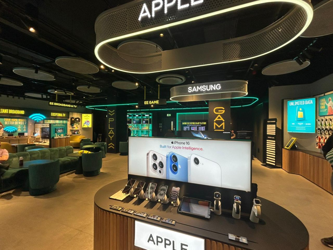 EE Nottingham Opening Photo