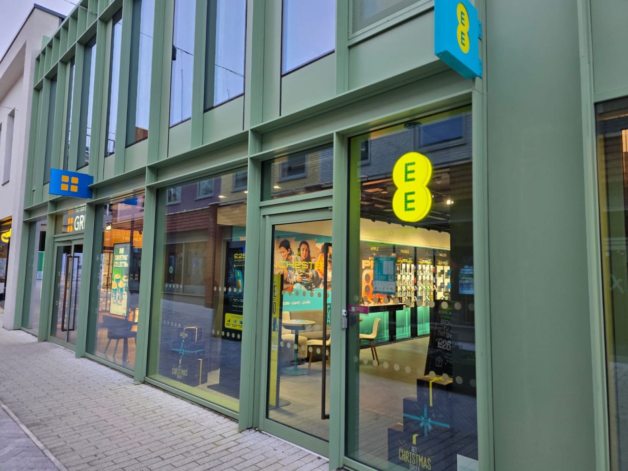EE Stretford