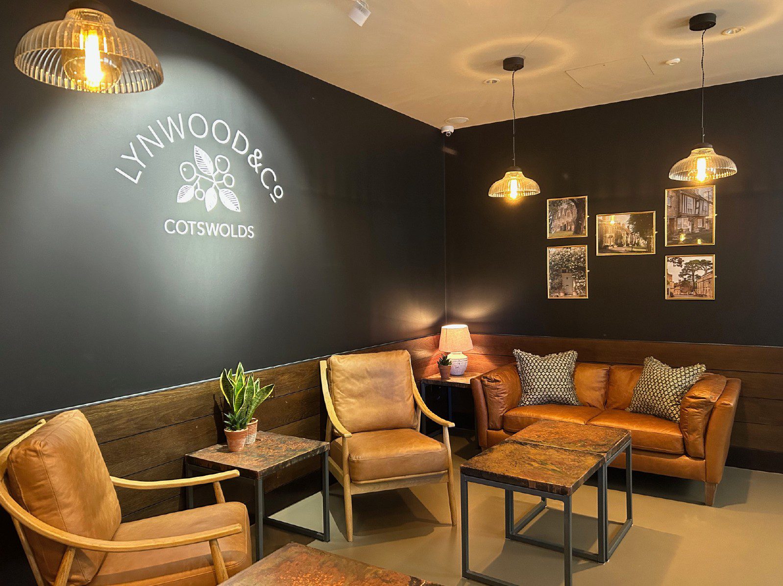 Lynwood & Co Photo