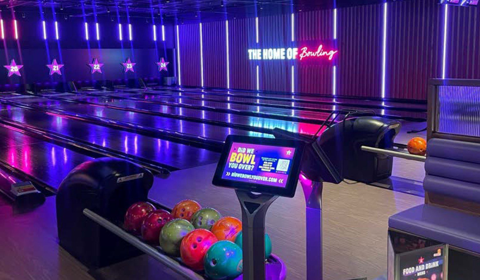 Reading Hollywood Bowl Photo