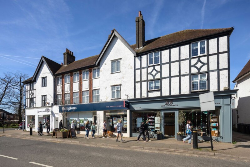 Sycamore Road Amersham Photo